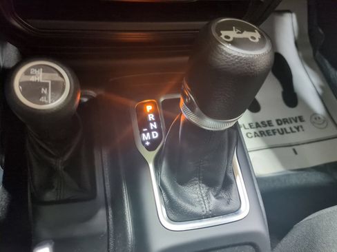 Used 2020 Jeep Wrangler Unlimited Sport S AWD/4WD image 19
