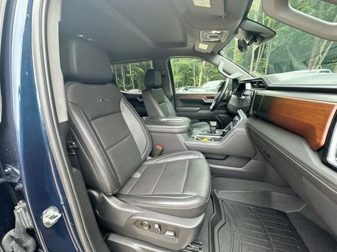Used 2022 GMC Sierra 1500 Denali w/ Technology Package AWD/4WD image 30