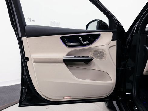 Certified 2026 Mercedes-Benz GLC 300 4MATIC image 5