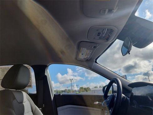 New 2026 Chevrolet Trax LT w/ Driver Confidence Package image 16