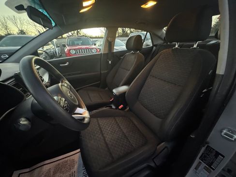 Used 2020 Kia Rio S FWD image 8