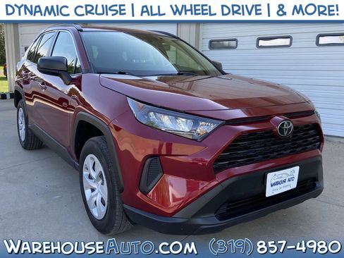 Used 2021 Toyota RAV4 LE AWD/4WD image 1