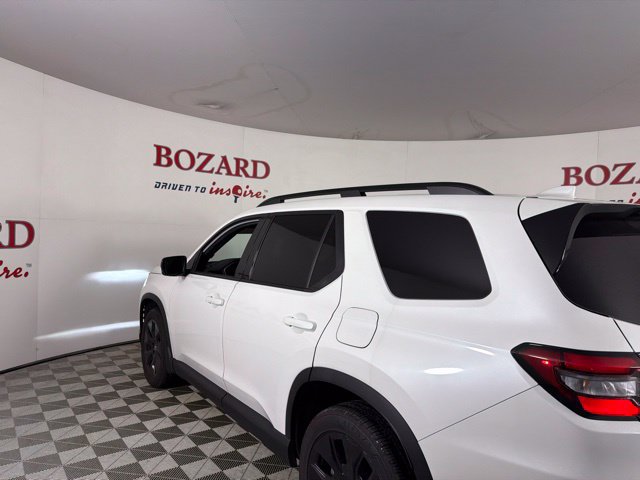 Used 2026 Honda Pilot Black Edition image 9