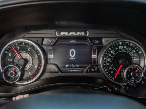 Used 2022 RAM 2500 Laramie AWD/4WD image 25