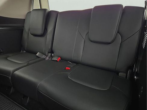 Used 2024 Nissan Armada Platinum w/ Captain's Chairs Package image 10