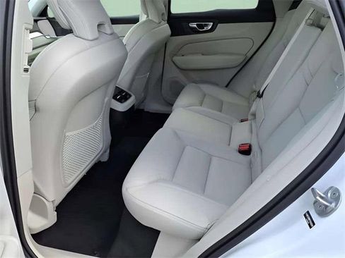 New 2026 Volvo XC60 B5 Ultra w/ Protection Package Premier image 8