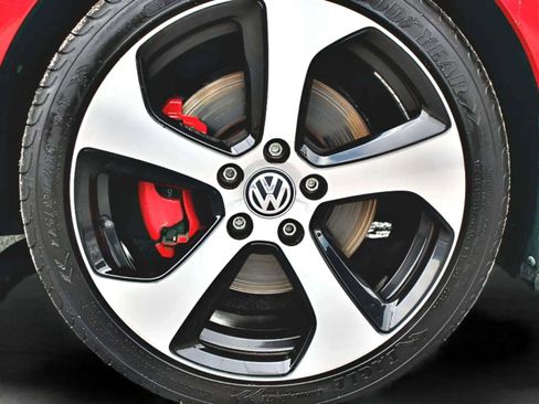 Used 2017 Volkswagen GTI S image 33