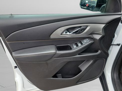 Used 2019 Chevrolet Traverse LS image 5