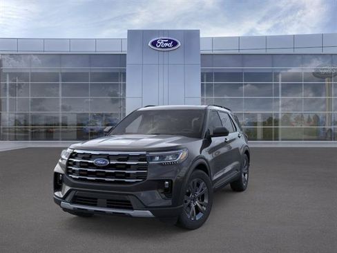 New 2026 Ford Explorer Active w/ Active Comfort Package AWD/4WD image 2