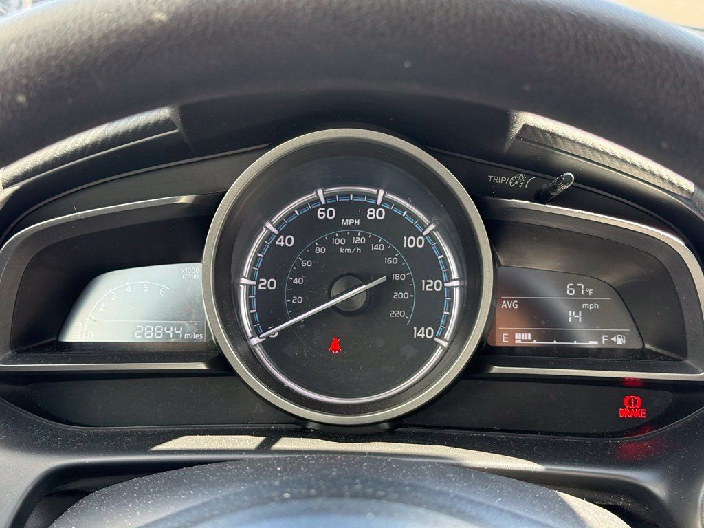 Used 2019 Toyota Yaris LE FWD image 10
