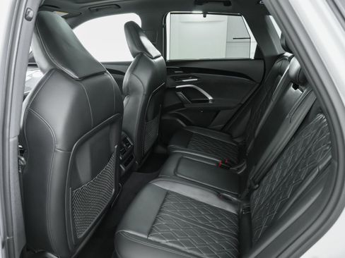Used 2025 Audi SQ5 Premium Plus image 22