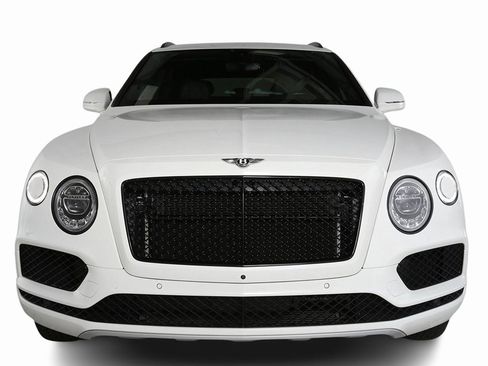Used 2017 Bentley Bentayga image 7