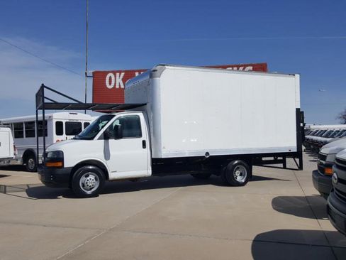 Used 2019 Chevrolet Express 3500 G3500 159 image 2