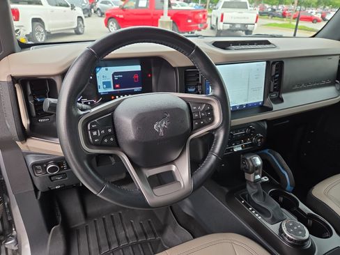 Used 2023 Ford Bronco Wildtrak AWD/4WD image 11