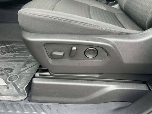 Used 2025 Chevrolet Silverado 1500 Custom w/ Turbomax Blackout Package RWD image 15