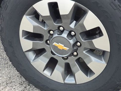 Used 2024 Chevrolet Silverado 2500 Custom w/ Custom Convenience Package AWD/4WD image 13