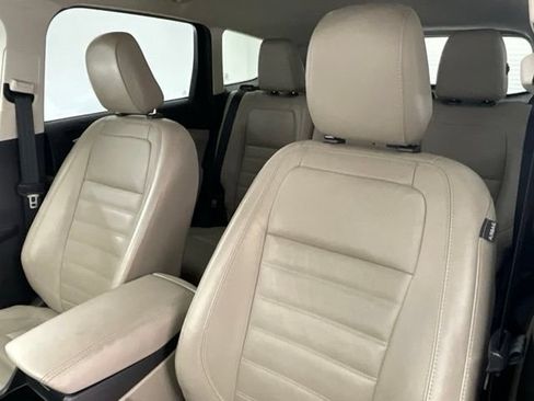 Used 2019 Ford Escape Titanium FWD image 6