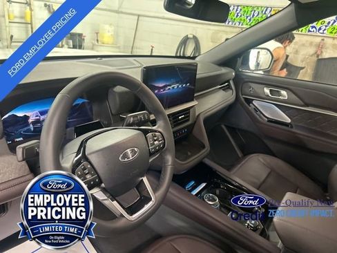 New 2025 Ford Explorer Platinum w/ Ultimate Package AWD/4WD image 13