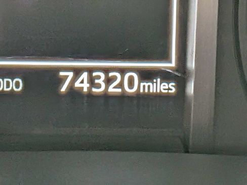 Used 2022 Toyota 4Runner TRD Off-Road Premium AWD/4WD image 33