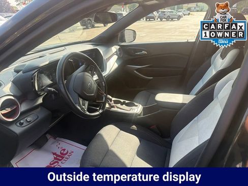 Used 2024 Chevrolet Trax RS FWD image 25