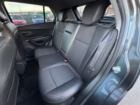 Used 2021 Chevrolet Trax LT image 18