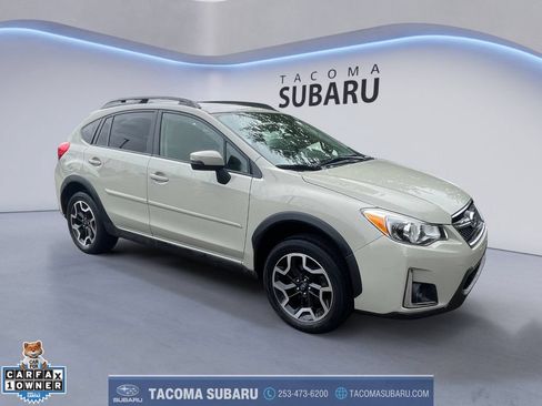 Used 2016 Subaru Crosstrek 2.0i Limited AWD/4WD image 7