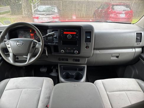 Used 2012 Nissan NV 2500 SV w/ Technology Pkg RWD image 18