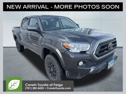 Used 2022 Toyota Tacoma SR5 image 1
