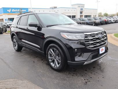 New 2026 Ford Explorer Active w/ Active Comfort Package