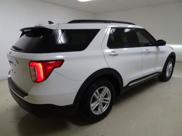 Used 2021 Ford Explorer XLT RWD image 6