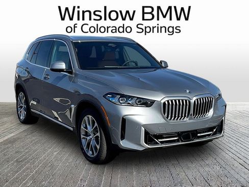 New 2026 BMW X5 xDrive50e image 2