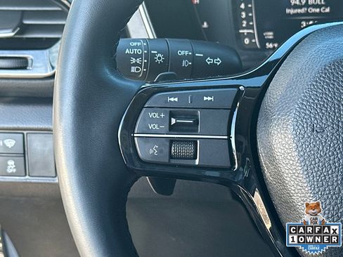 Used 2025 Honda Pilot Elite image 25