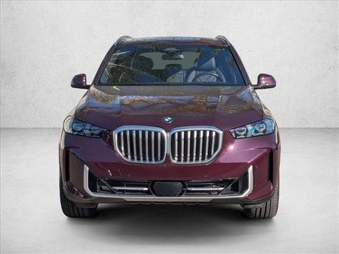 Used 2025 BMW X5 xDrive40i w/ Parking Assistance Package AWD/4WD image 2