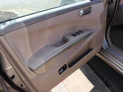 Used 2006 Nissan Maxima 3.5 SE image 31