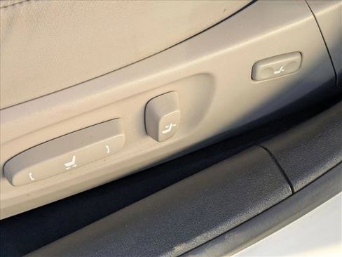 Used 2011 Lexus ES 350 image 25