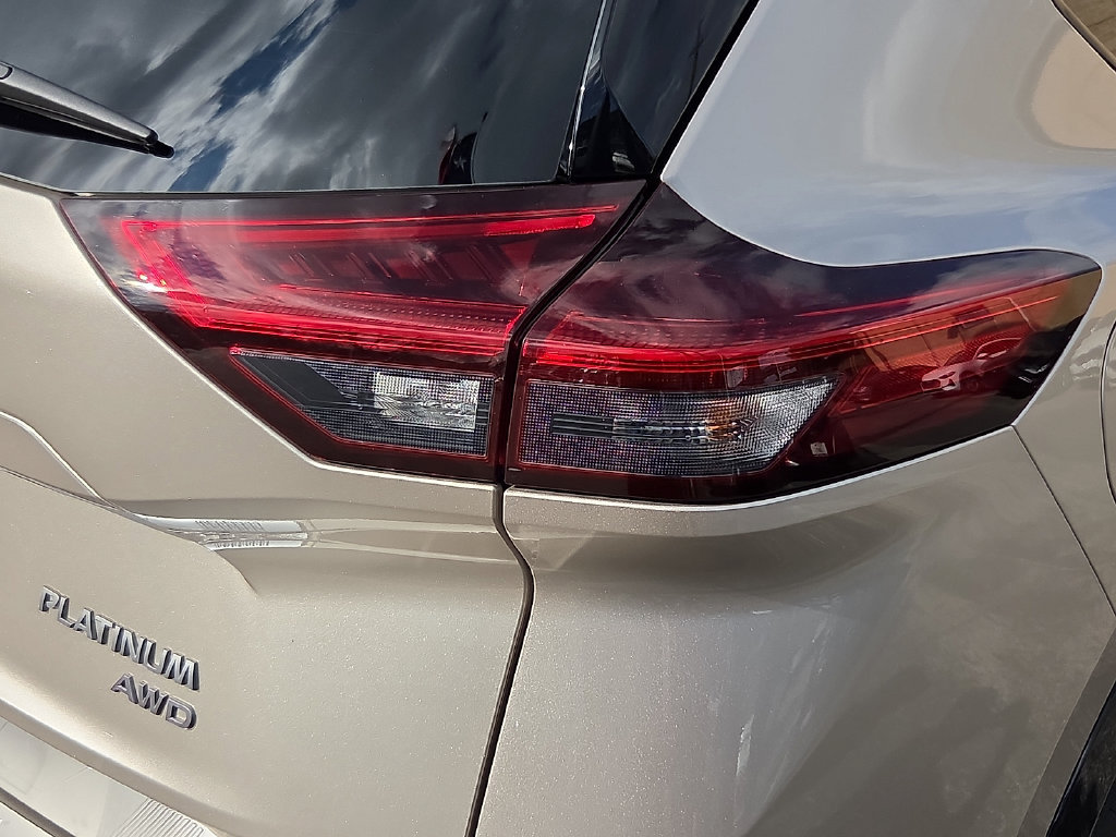 Used 2026 Nissan Rogue Platinum w/ Platinum Premium Package AWD/4WD image 9
