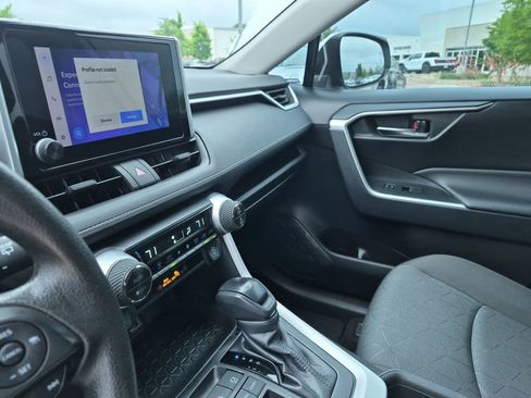 Used 2023 Toyota RAV4 XLE w/ Convenience Package FWD image 22