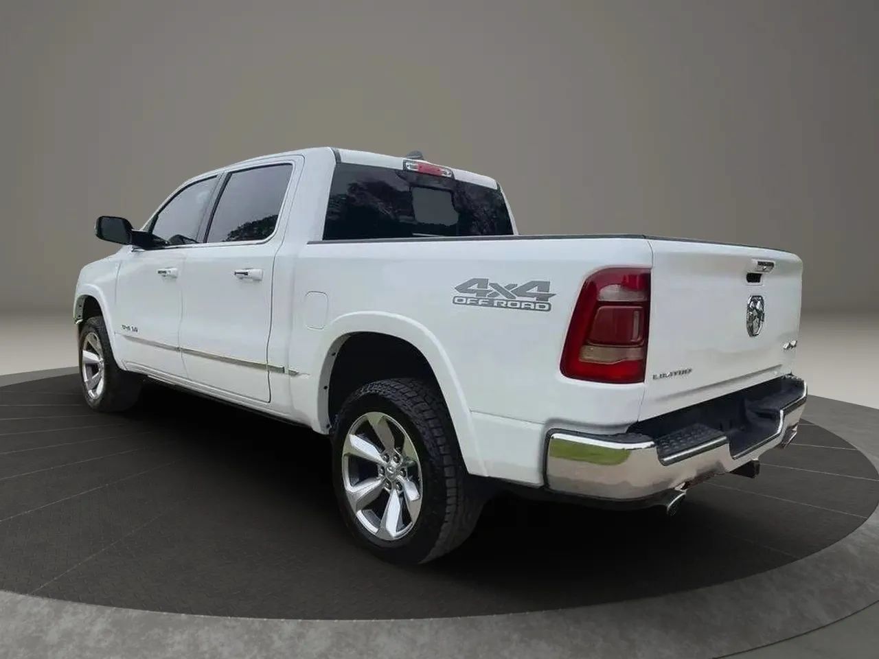 Used 2021 RAM 1500 Limited w/ Off Road Group AWD/4WD image 2