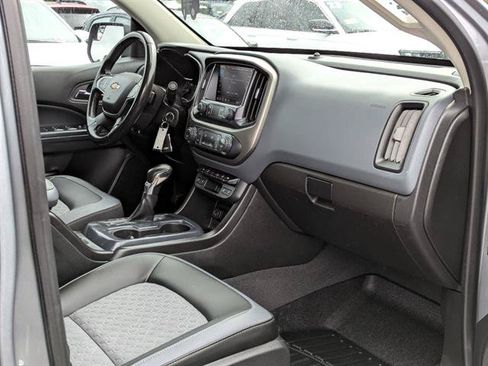 Used 2022 Chevrolet Colorado Z71 AWD/4WD image 15