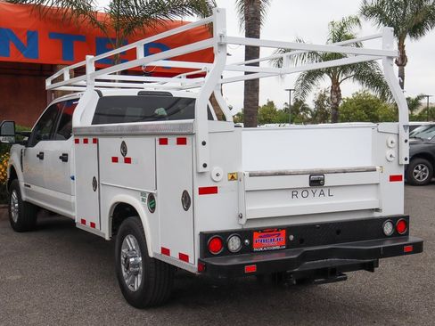 Used 2019 Ford F350 XLT image 7