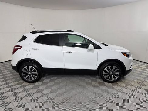 Used 2021 Buick Encore Preferred AWD/4WD image 4
