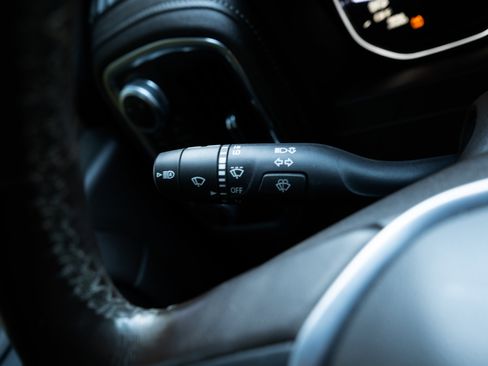 Used 2019 GMC Sierra 1500 SLT w/ SLT Premium Plus Package image 23