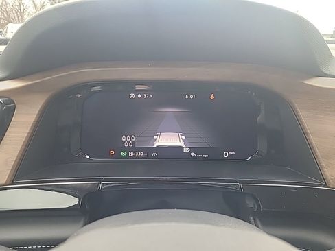 Used 2025 Volkswagen Atlas SE image 20