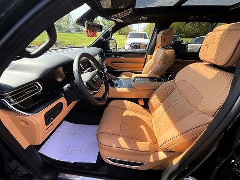 New 2026 Jeep Grand Wagoneer L Summit AWD/4WD image 17