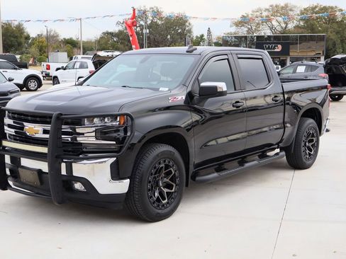 Used 2020 Chevrolet Silverado 1500 LT w/ All-Star Edition image 4