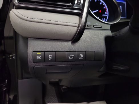 Used 2023 Toyota Camry LE image 22