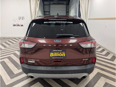 Used 2021 Ford Escape Titanium AWD/4WD image 25