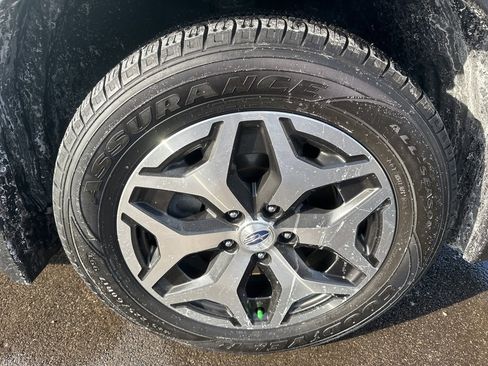 Certified 2024 Subaru Forester Premium image 31