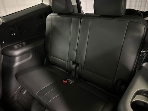 New 2026 Hyundai Ioniq 9 Calligraphy image 23