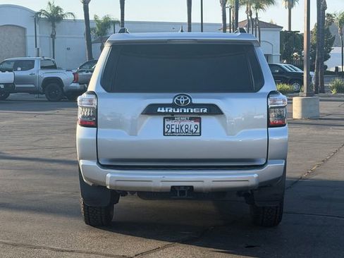 Used 2021 Toyota 4Runner TRD Off-Road Premium AWD/4WD image 7